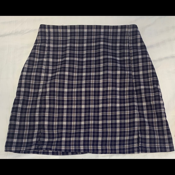 🤩💜 BRANDY MELVILLE SKIRT - Picture 4 of 5